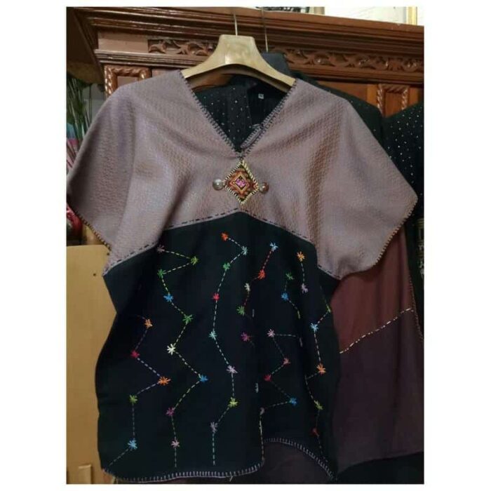 เสื้อหมักโคลน ตรา บานเย็นผ้าทอ